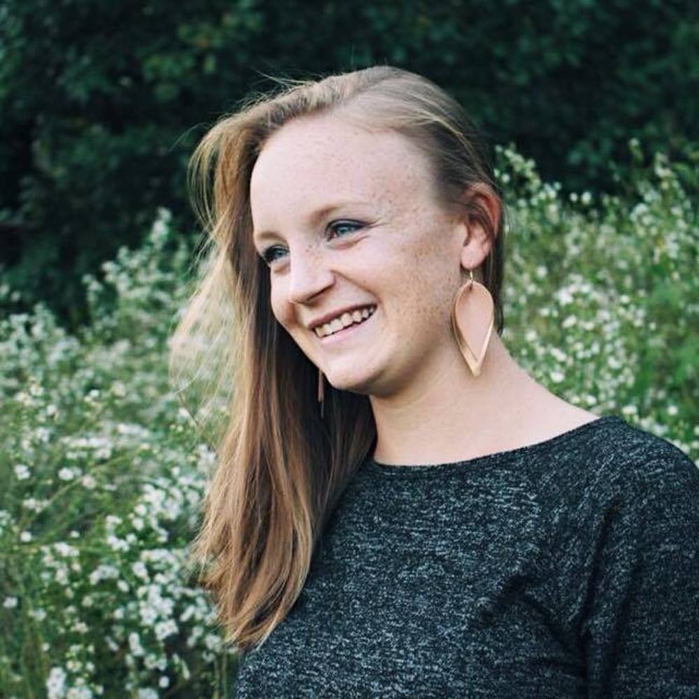 Meet your Posher, Alexis